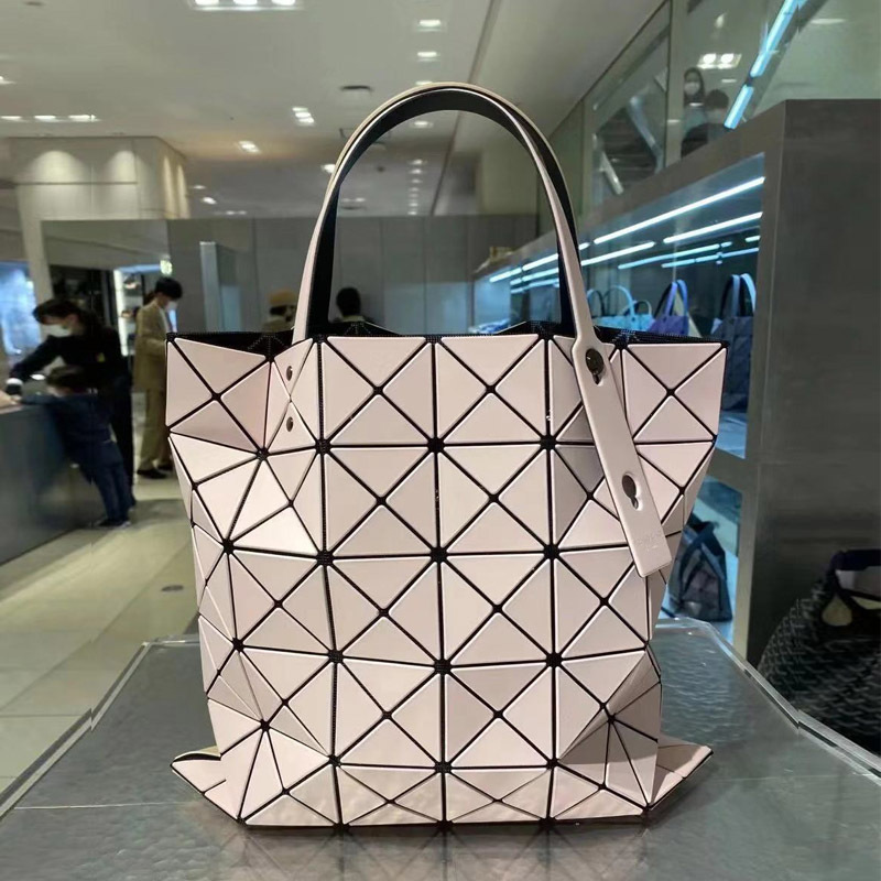 Japan's Original Factory 2024 New Geometric Diamond Classic Six-Compartment Handbag, Shoulder Bag, Tote Bag, Crossbody Bag Japan's Original Factory 2024 New Geometric Diamond Classic Six-Compartment Handbag, Shoulder Bag, Tote Bag, Crossbody Bag