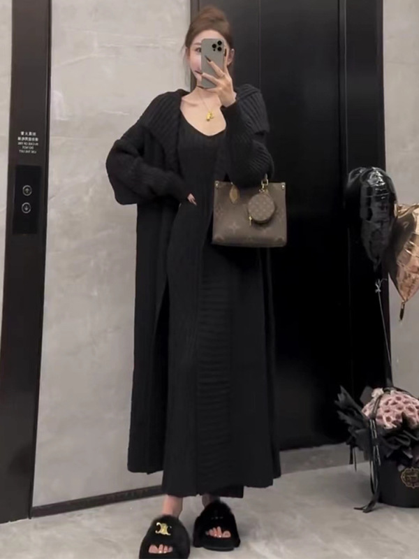 韩系氛围感吊带长裙外搭长款开衫两件套女秋冬新款毛衣连衣裙套装|undefined