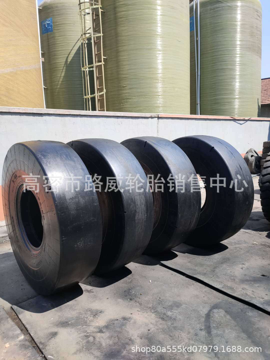 10.00-20 12.00-24 18.00-25 光面矿井轮胎 压路机轮胎