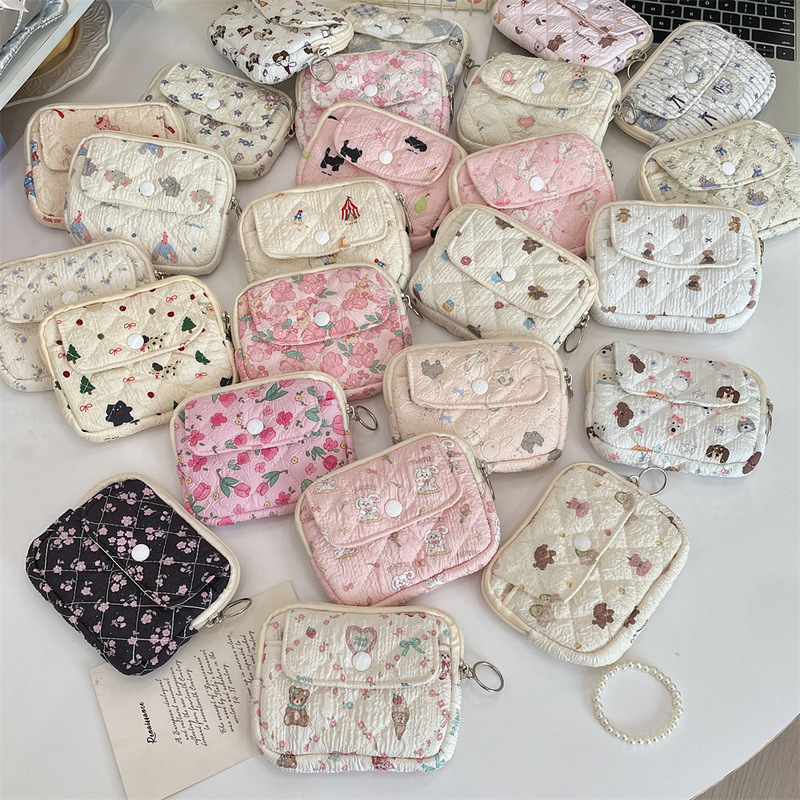 41224 Cartoon Floral Quilted Multifunctional Storage Bag Fit Bag ID Bag Cute Card Bag Key Coin Purse 41224 Cartoon Floral Quilted Multifunctional Storage Bag Fit Bag ID Bag Cute Card Bag Key Coin Purse