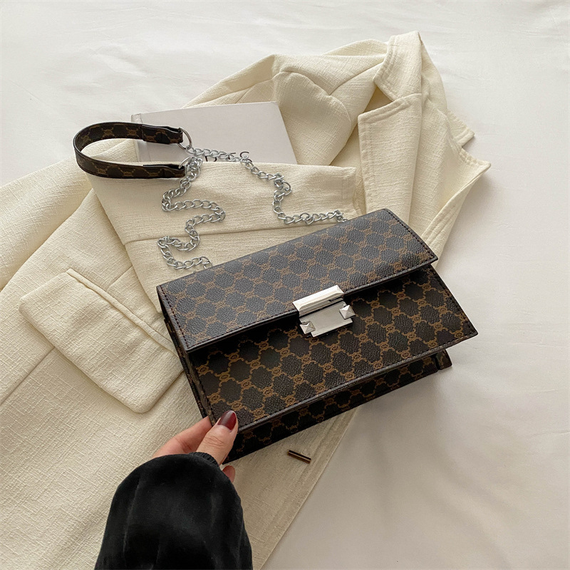 Bolso de alta sensación bolso de mujer 2024 nueva cadena de moda bolso pequeño bolso de hombro exterior bolso de brazo nicho