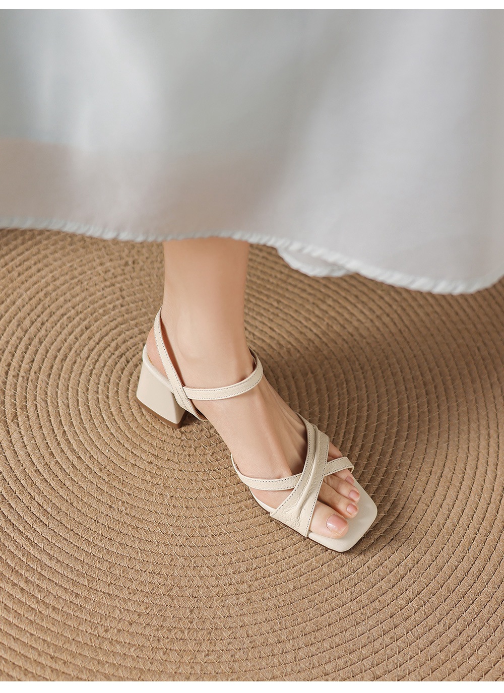 Sandal nữ hở mũi đầu vuông da dê gót thô 5 cm size lớn 40–43 — màu be chi tiết 13