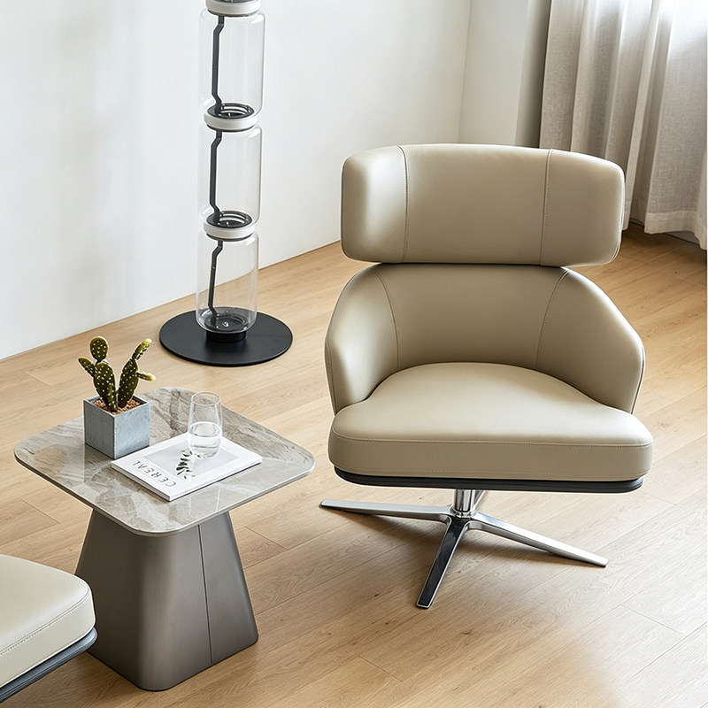 High-end leather conference chair, office swivel chair with adjustable backrest, leather reception chair for conference room business reception