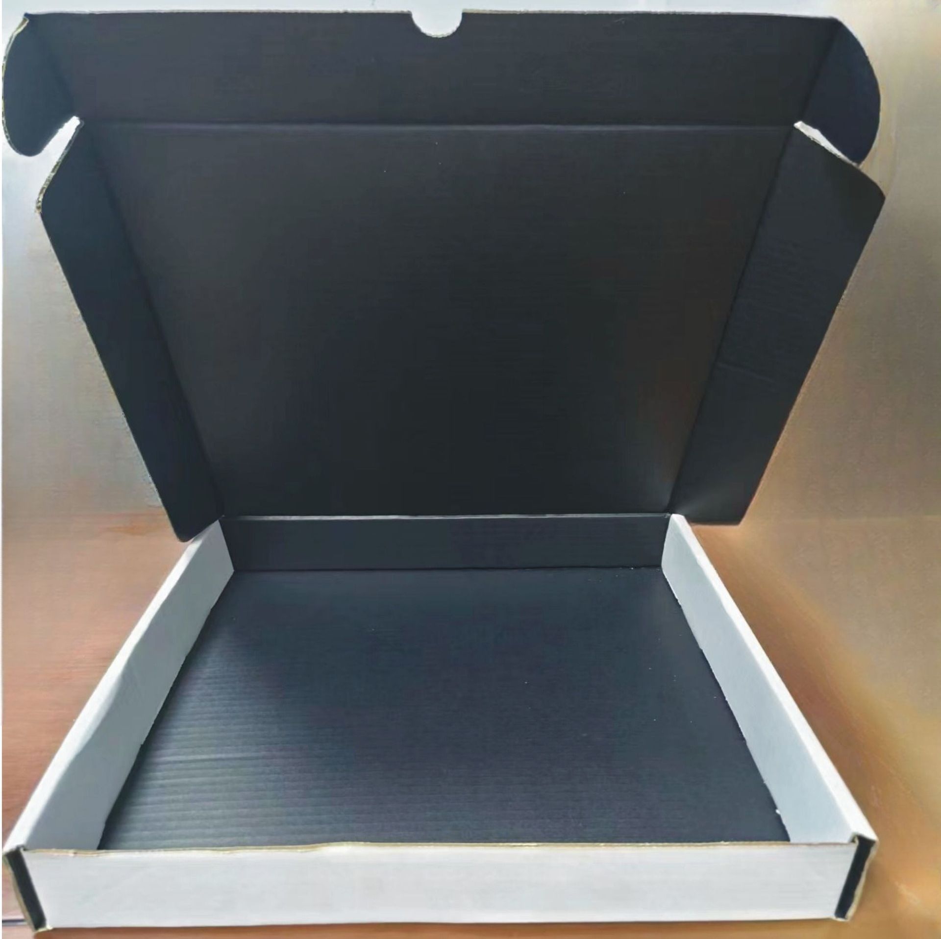 上海飞机盒防静电纸盒白色瓦楞服装电商打包加厚纸箱批发环保