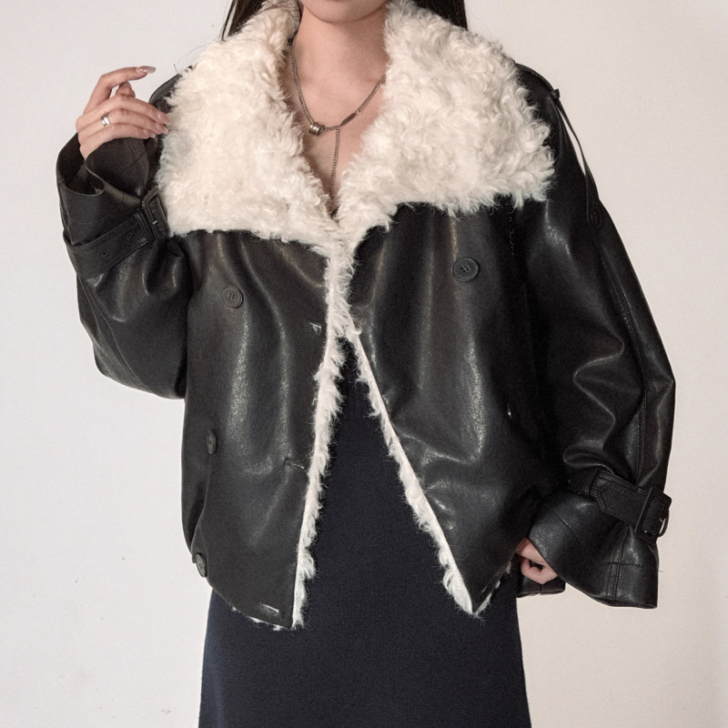 Korean Style Casual Fur All-In-One Top Winter New Lamb Hair Splicing Pu Jacket Loose Slimming Look Lapel Leather Jacket Korean Style Casual Fur All-In-One Top Winter New Lamb Hair Splicing Pu Jacket Loose Slimming Look Lapel Leather Jacket