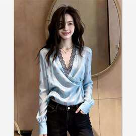 新款轻奢风轻熟风蓝色V领蕾丝拼接围裹式长袖上衣女装感显瘦