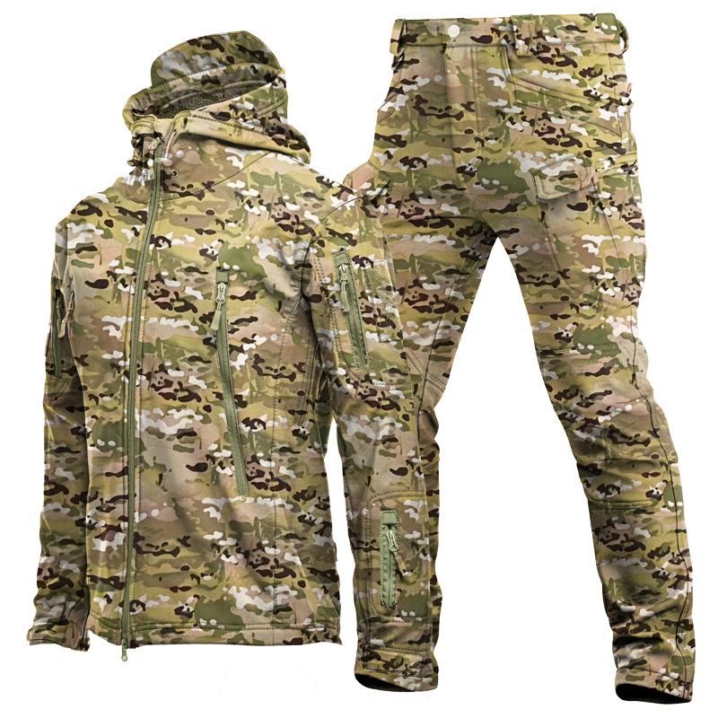 Outdoor shark skin warm suit Special Forces camouflage fleece-lined thickened clothing autumn and winter soft shell plus size jacket pants