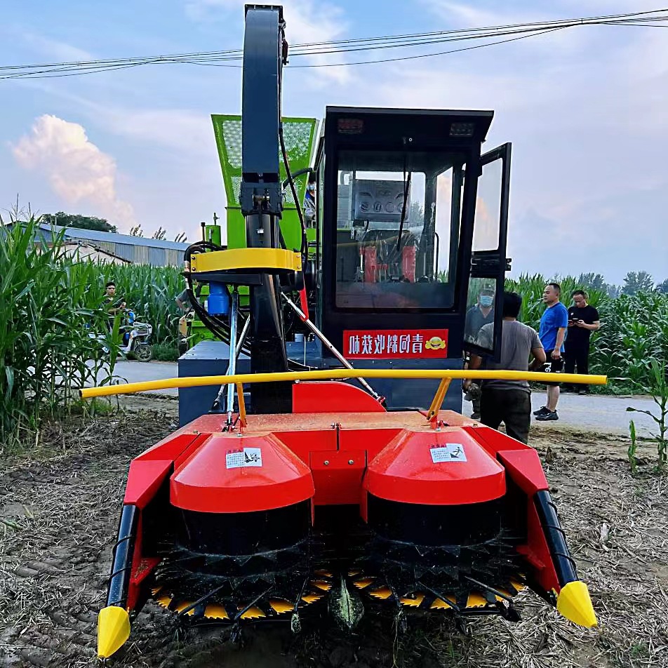 多功能收割粉碎压块一体机玉米秸秆回收皇竹草收获机