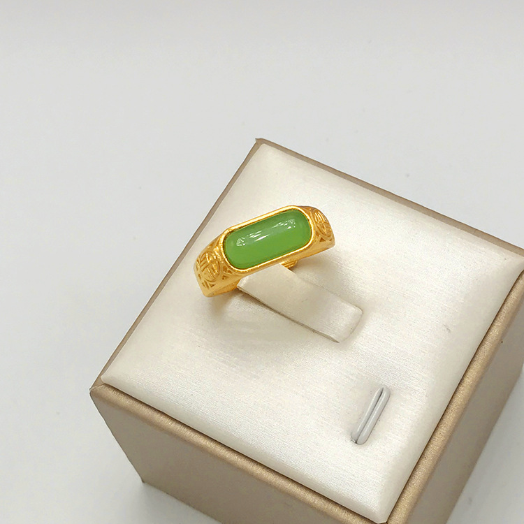 黄銅の金メッキの福の金儲けの指輪の男性の多種類の車の花は宝の蛇口の関公の戒子の金メッキの指輪を招きます。