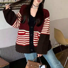 2025秋冬仿绵羊毛加厚红色条纹针织毛衣慵懒风宽松开衫外套女大版