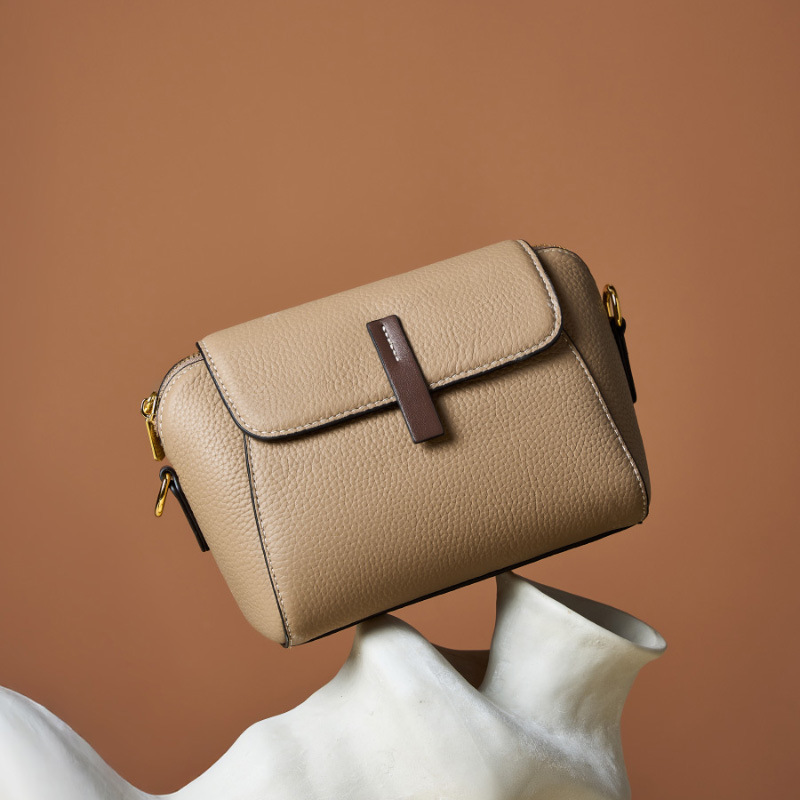 Top Grain Cowhide Leather New Women's Shoulder Bag White Spring/Summer Small Designer Niche Crossbody Bag - Thumbnail 4