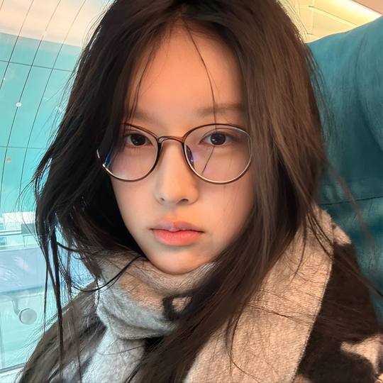 Xiaohongshu Ultra-Light Tr90 Brown Glasses for Women Can Be Equipped with High-End Retro Small Round Frame Glasses Frames