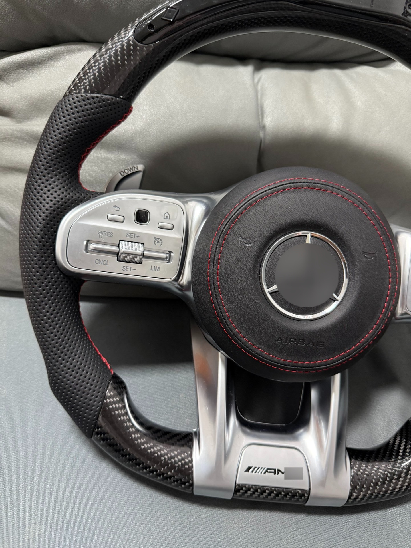 Suitable for Mercedes-Benz AMG carbon fiber LED steering wheel ACEGS series GLCGLEGLS old model modified to new model Dragonfly