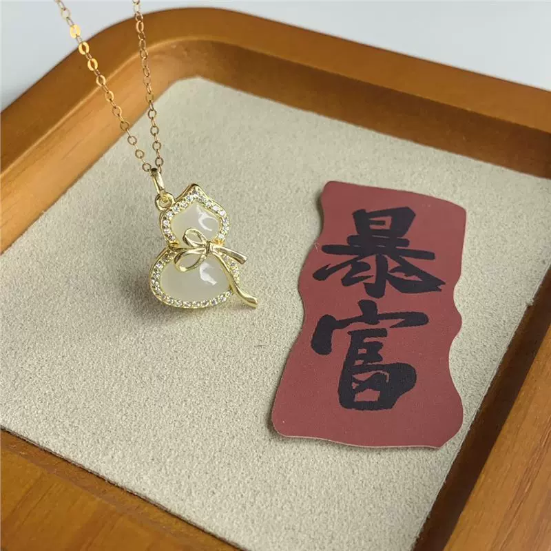 实拍s925纯银项链和田玉吊坠女玉石新年毛衣锁骨链轻奢