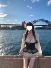 你的懒懒llan拜占庭宫廷风性感V领上衣+半裙+鱼骨腰封套装女