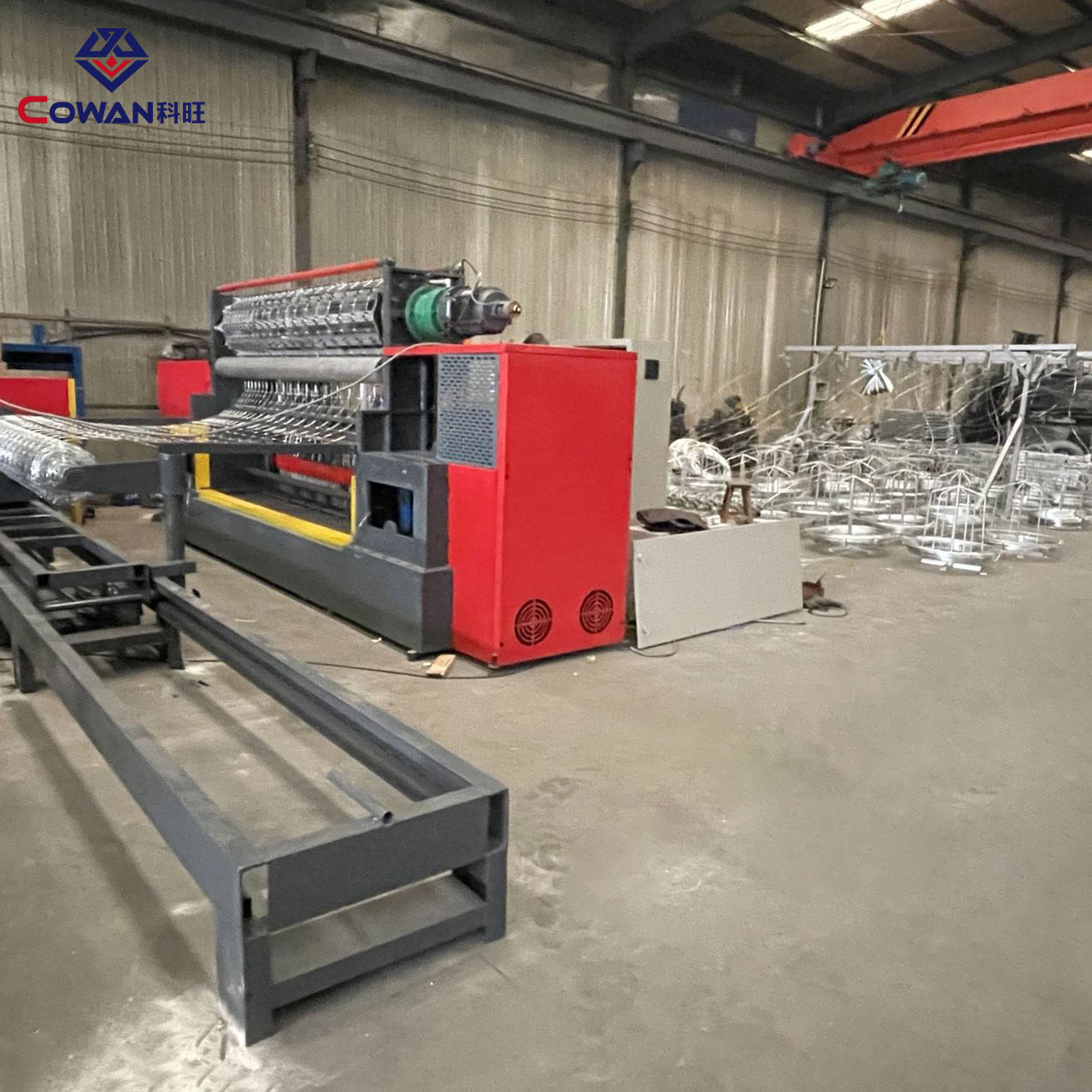 Ventas directas de fábrica Máquina de malla de ciervo CNC de alta velocidad Máquina de malla de pastizales Máquina de tejer de malla de cría Fabricante de máquina de malla de cerca de ganado