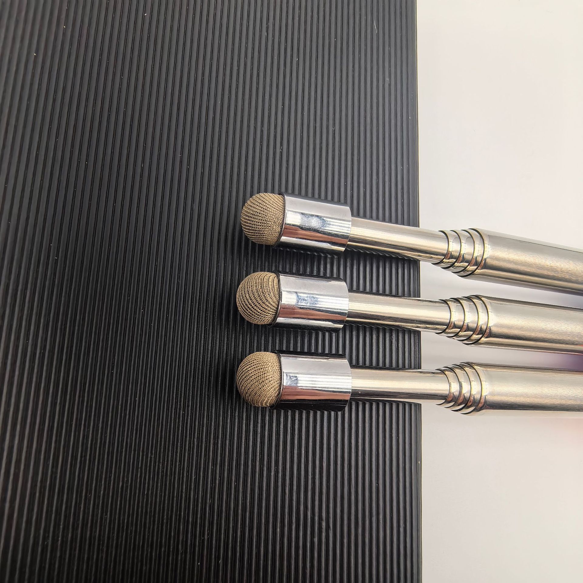 Lápiz táctil retráctil especial para maestro retráctil cabeza táctil tela sensible pantalla táctil barra de enseñanza para tablero negro electrónico