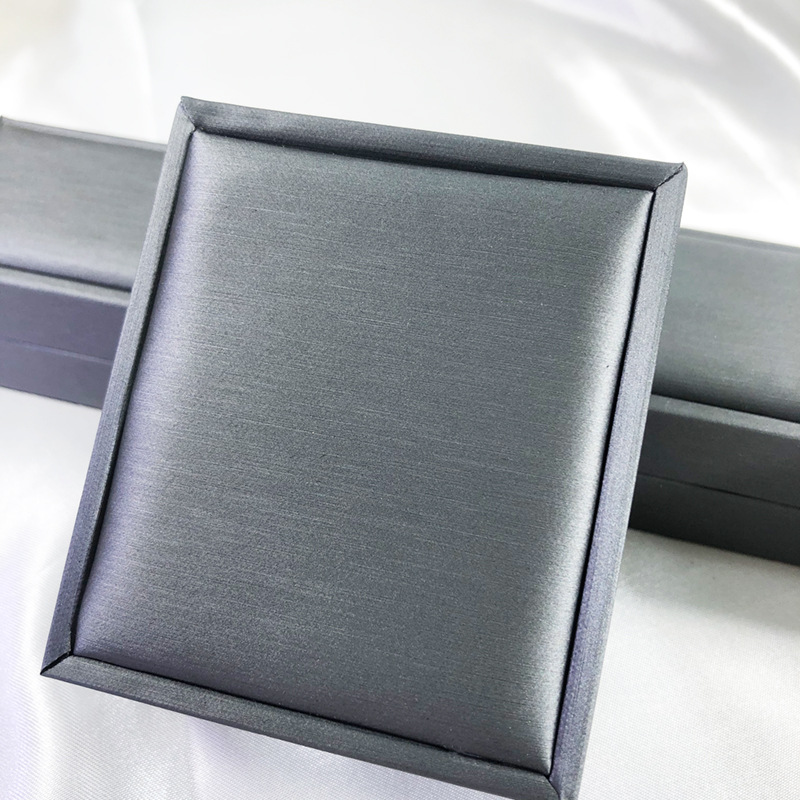 Silver Gray Figure 3.jpg