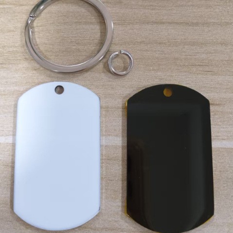Llavero en blanco de acero inoxidable con revestimiento único láser placa de luz embrión con llavero identificación de mascotas escudo militar