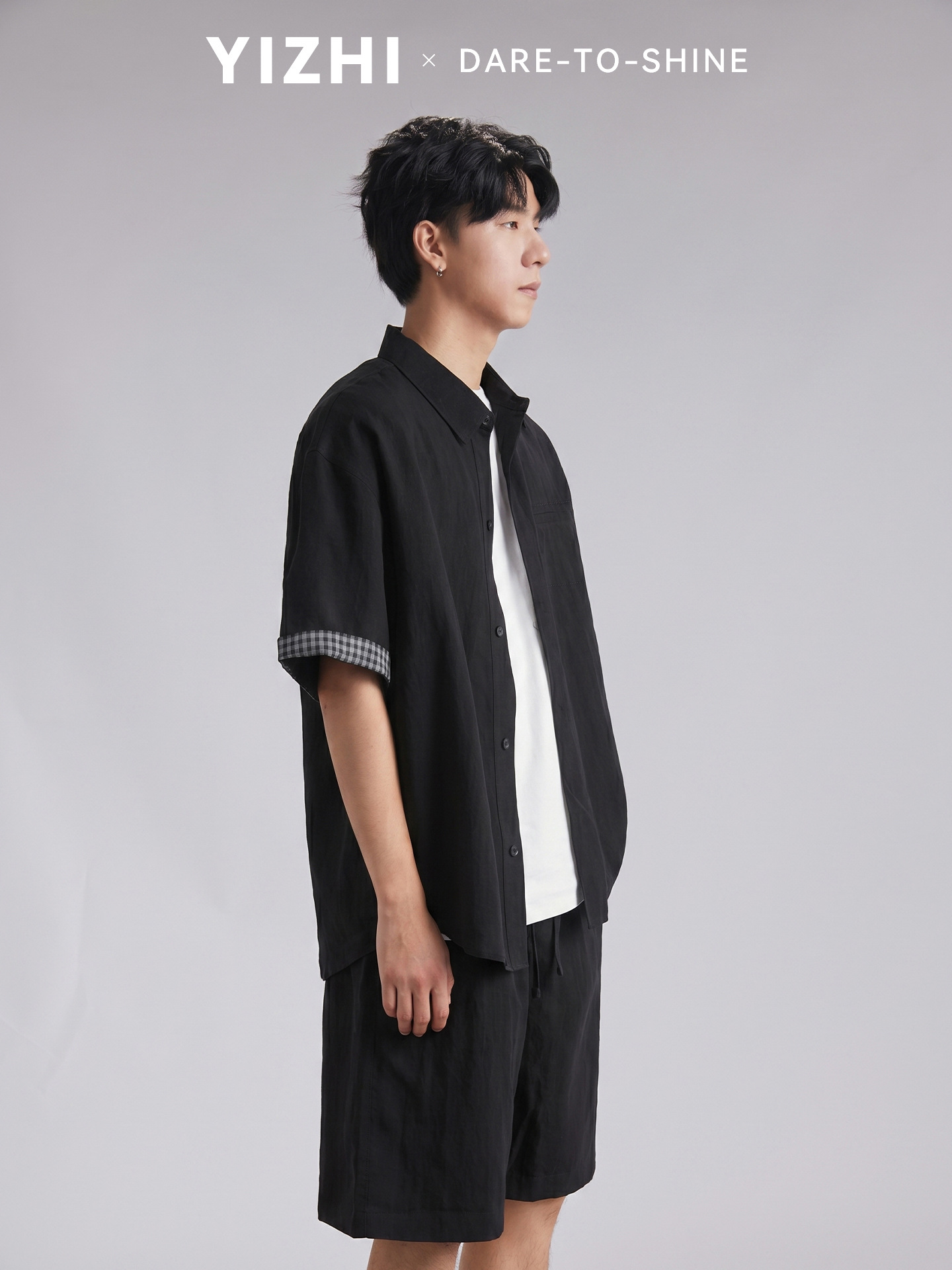 Bộ đồ thể thao nam áo sơ mi ngắn tay kèm quần short chất liệu Tencel mát lạnh — đen