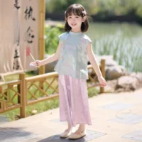 Летняя одежда для девочек Hanfu, новый китайский стиль 2025 года, новый детский летний костюм Тан для маленьких девочек в китайском стиле.
