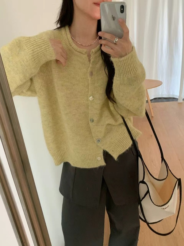 软糯温柔风精致纽扣针织开衫女2025秋季新款宽松休闲百搭毛衣外套|undefined