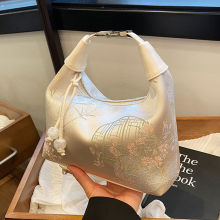 外贸手拎新中式包包女时尚刺绣跨境豌豆包小众高级感简约斜挎女包