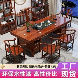 餐桌;实木床;餐椅