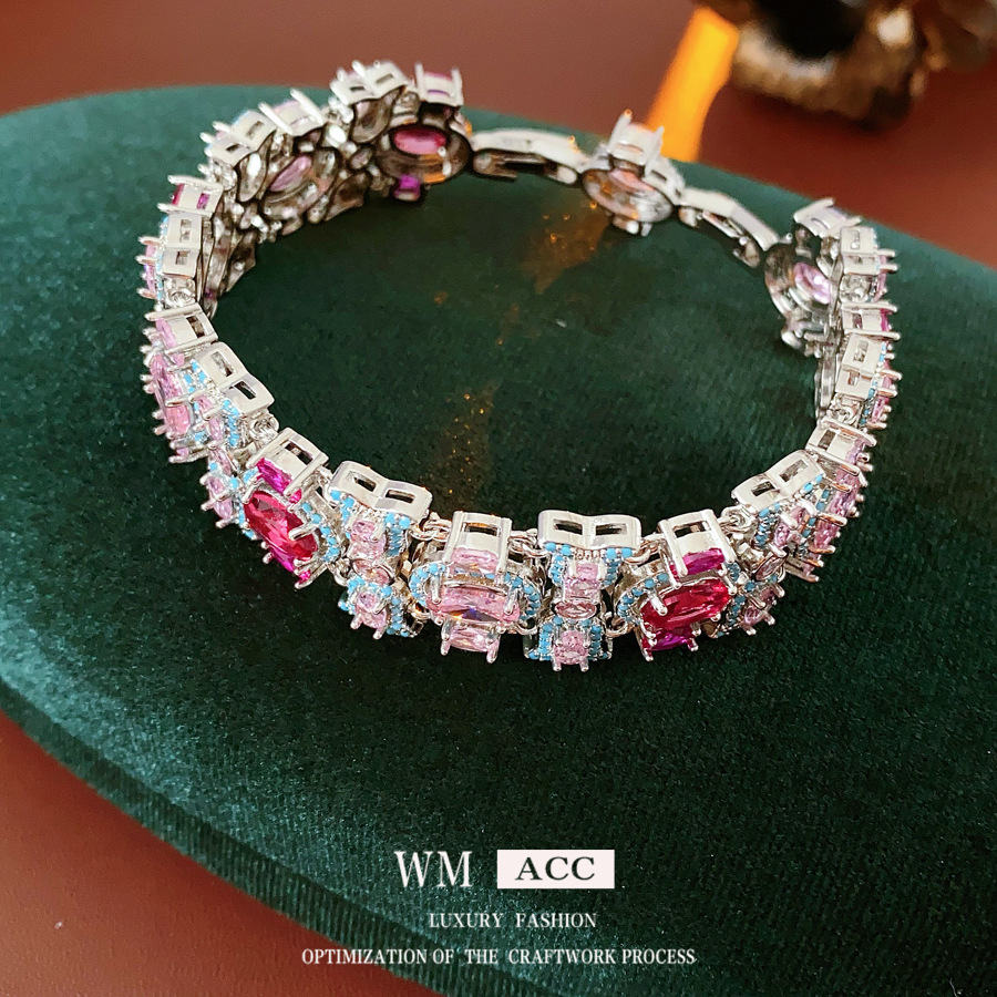 Medieval vintage zircon conjunto de geometría retrógrado sofisticado versátil cortesano estilo de hebilla joyería de nicho de alta calidad