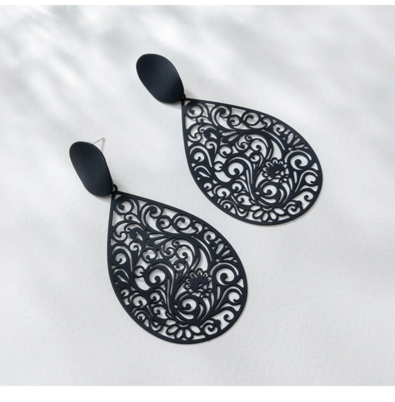 316 Stainless Steel Ear Needle Material Drop Earrings Classification Retro Round Water Droplets Stoving Varnish Metal Drop Earrings