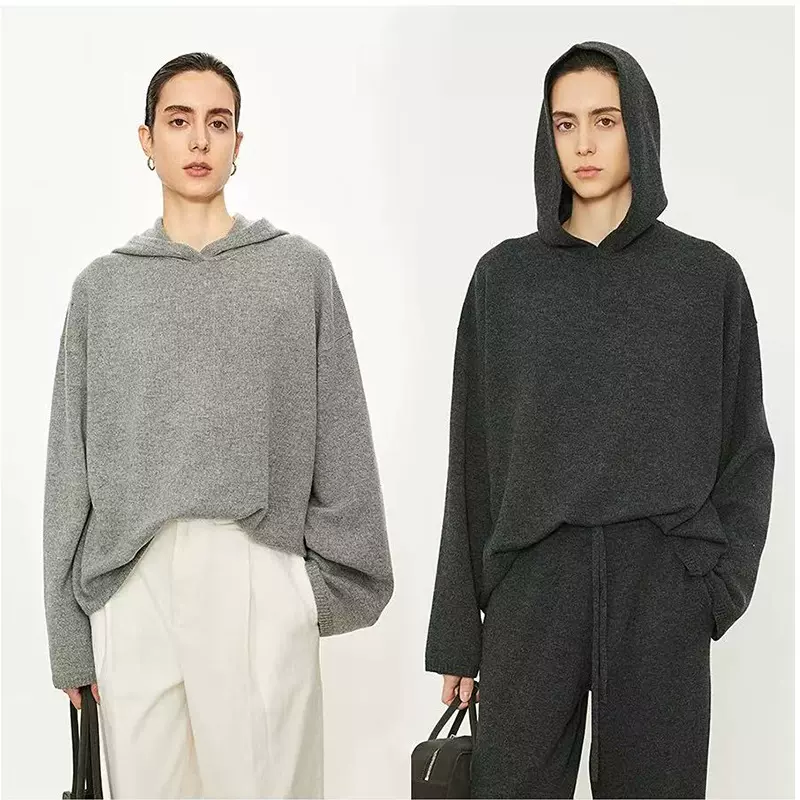 极简风秋冬季新款重磅纯羊毛松弛慵懒时装廓形百搭连帽阔袖毛衣女