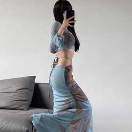 2024年新款性感辣妹札染印花纯欲INS显瘦设计感保守性感游泳衣女