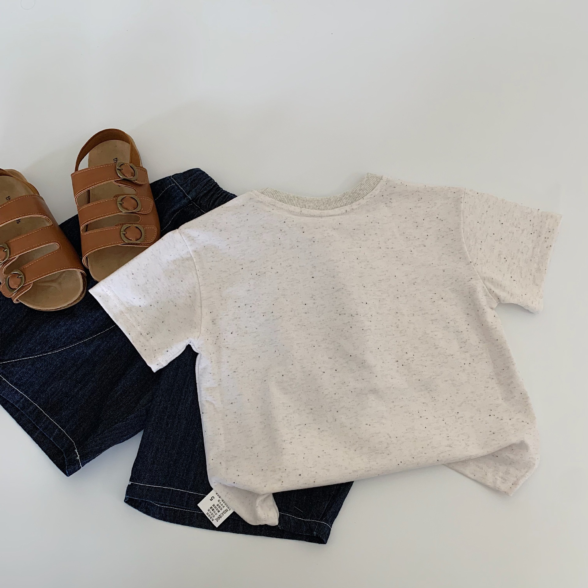 Mai Bao niños de verano camiseta de mangas cortas 2025 nuevo estilo coreano para niños y niñas de dibujos animados oso jersey para niños