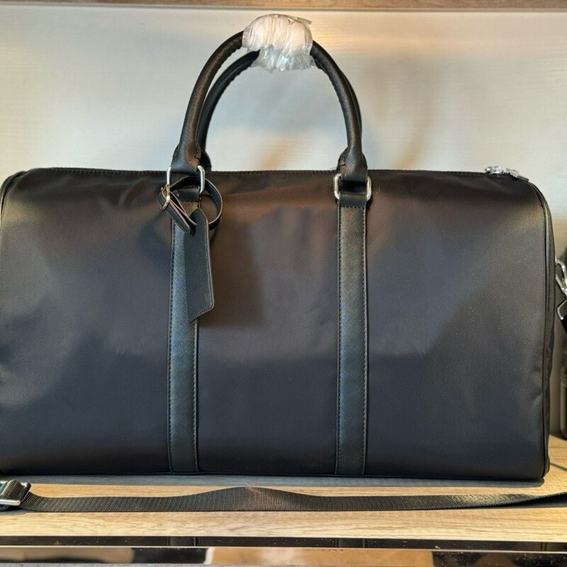 New Travel Bag for Men and Women, Large Capacity, Business Travel Handbag, Simple and Stylish Airport Bag New Travel Bag for Men and Women, Large Capacity, Business Travel Handbag, Simple and Stylish Airport Bag