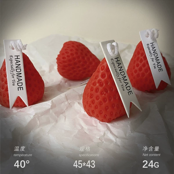 Red strawberry, 1 pieces