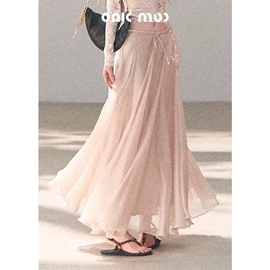 女式衬衫;休闲裤;女式T恤