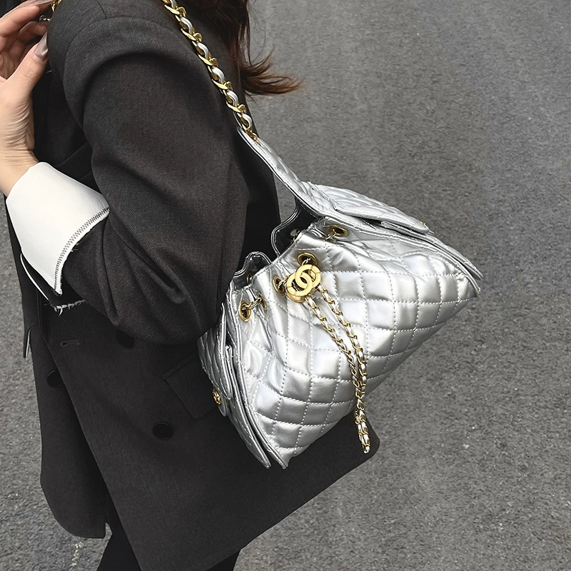 Сумка на одно плечо, летняя серебристо-черная сумка через плечо, в стиле Chanel, сумка с цепочкой