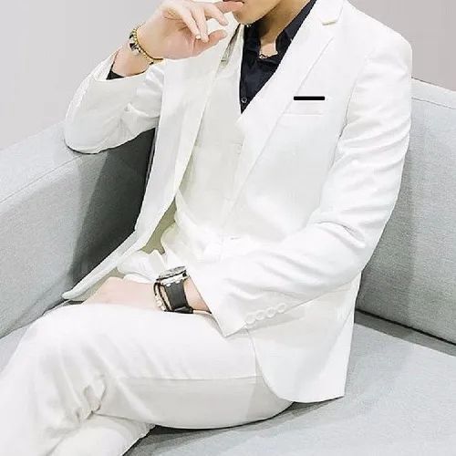 Blanco (traje, pantalón, camisa, pajarita)