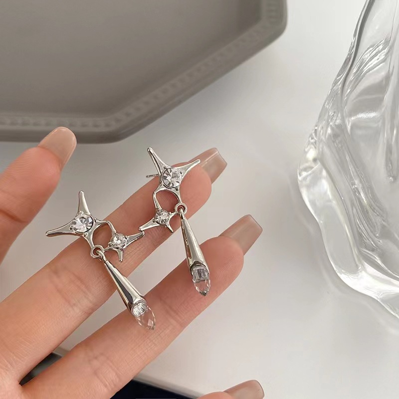 新款S925银针甜酷星星水滴精致耳环小众设计感高级简约冷淡风耳饰