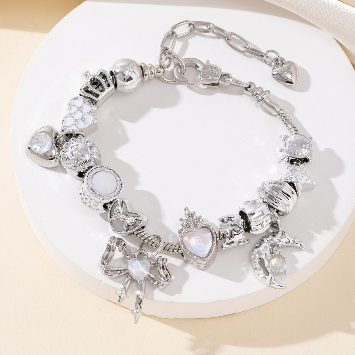 Brazalete Pan Jia, brazalete de cuentas DIY, ojos de gato, arco de amor, joyas de diamante de diamante de corona.