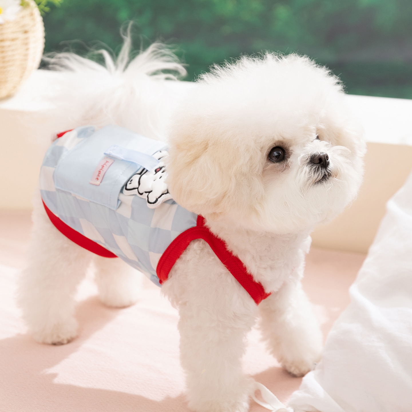Nuevos dibujos animados transfronterizos frescos cinturones ropa de mascotas chaleco delgado Teddy Bear primavera y verano ropa de perro
