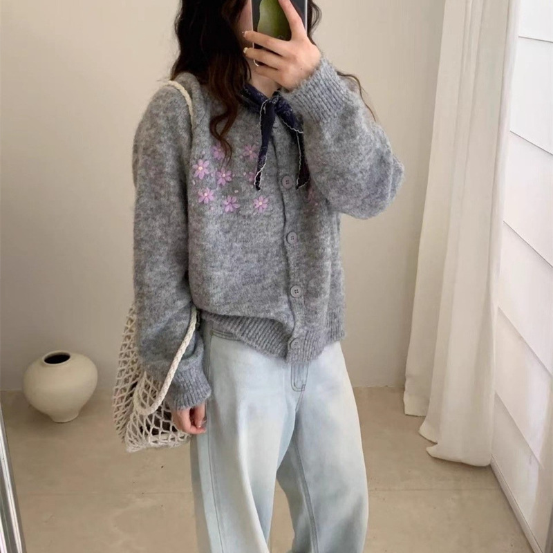 秋冬慵懒风软糯糯手工绣花针织开衫女复古宽松刺绣毛衣外套女装厚|undefined