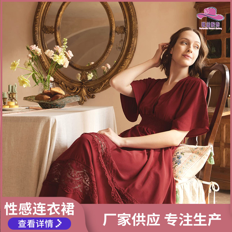 2023 여름 새로운 기질 여행 원피스 슬림 착용 패션 비치 스커트 원피스 제조 업체 도매