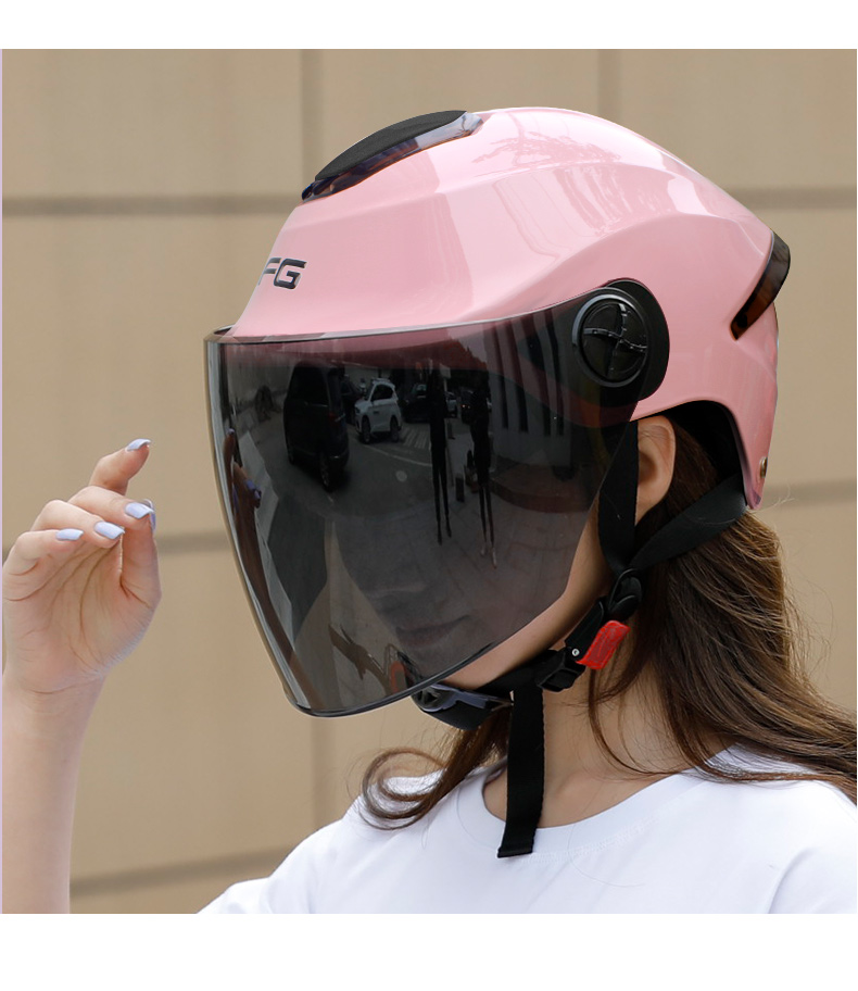 Dfg3C Certified Battery Electric Vehicle Helmet for Women, Summer and All-Season Use, Half Helmet for Men, Motorcycle Safety Helmet