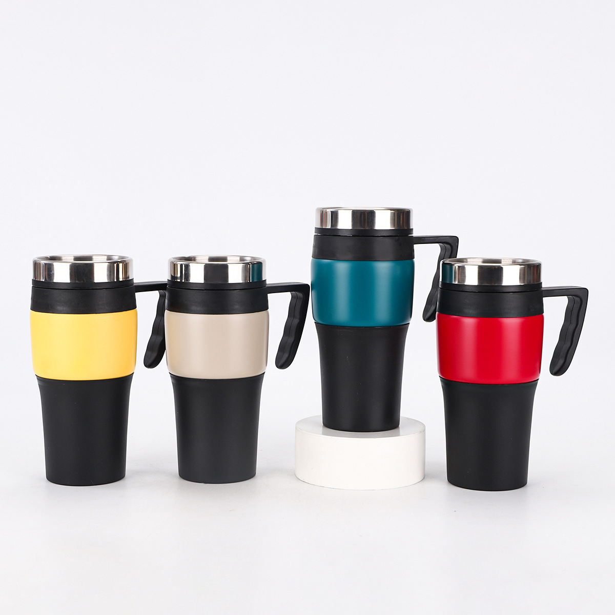 Nuevos productos transfronterizos creativos de automóviles tazas de bebida directa Amazon tazas de agua deportivas con mango tazas de plástico portátiles al por mayor