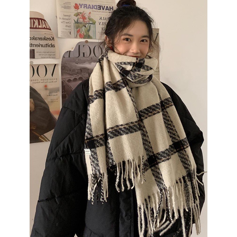 Bufandas de invierno de alta calidad bufandas de bordas de cuadrilátero estilo coreano sensación de bufandas de estilo universal abrasión calentamiento bufandas de mujeres