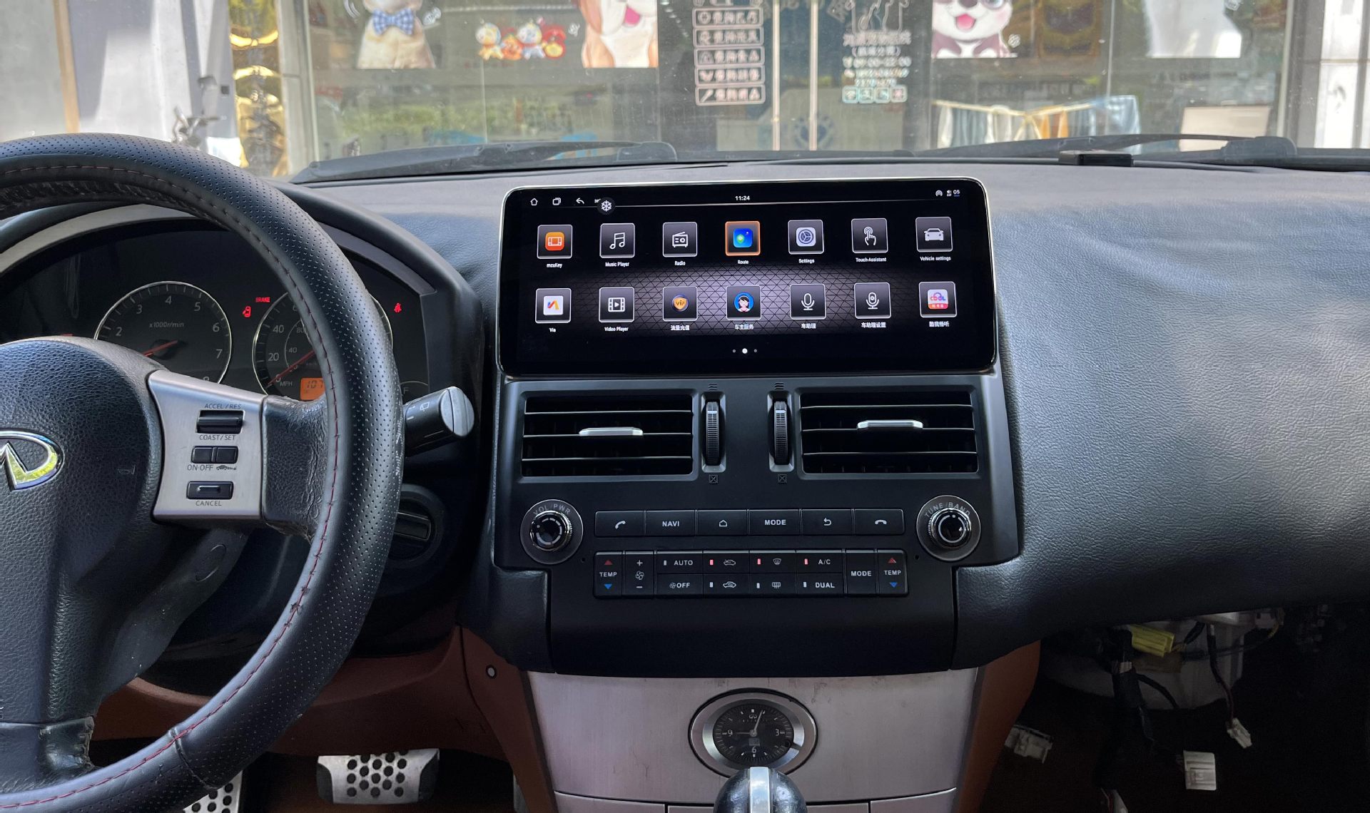 Suitable for Infiniti FX35/FX45 models from 2003-2006: LCD instrument cluster, central control, and smart in-car navigation screen