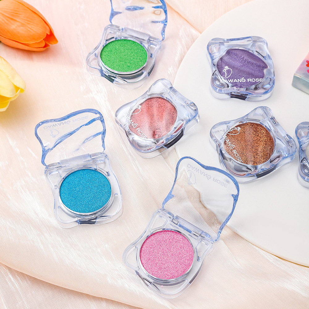 Paleta de sombras com iluminador e efeito cintilante perolado_voghion.com