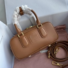 広州供給 miu ボウリングレザーレディースバッグハイエンドボストンハンドバッグショルダークロスボディピローバッグ