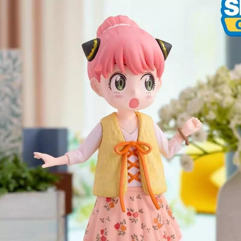 Spy X Family Backpack Aniya Winter Outfit Robe Fashion Outfit Figure Anime Model Ornament Fashion Outfit